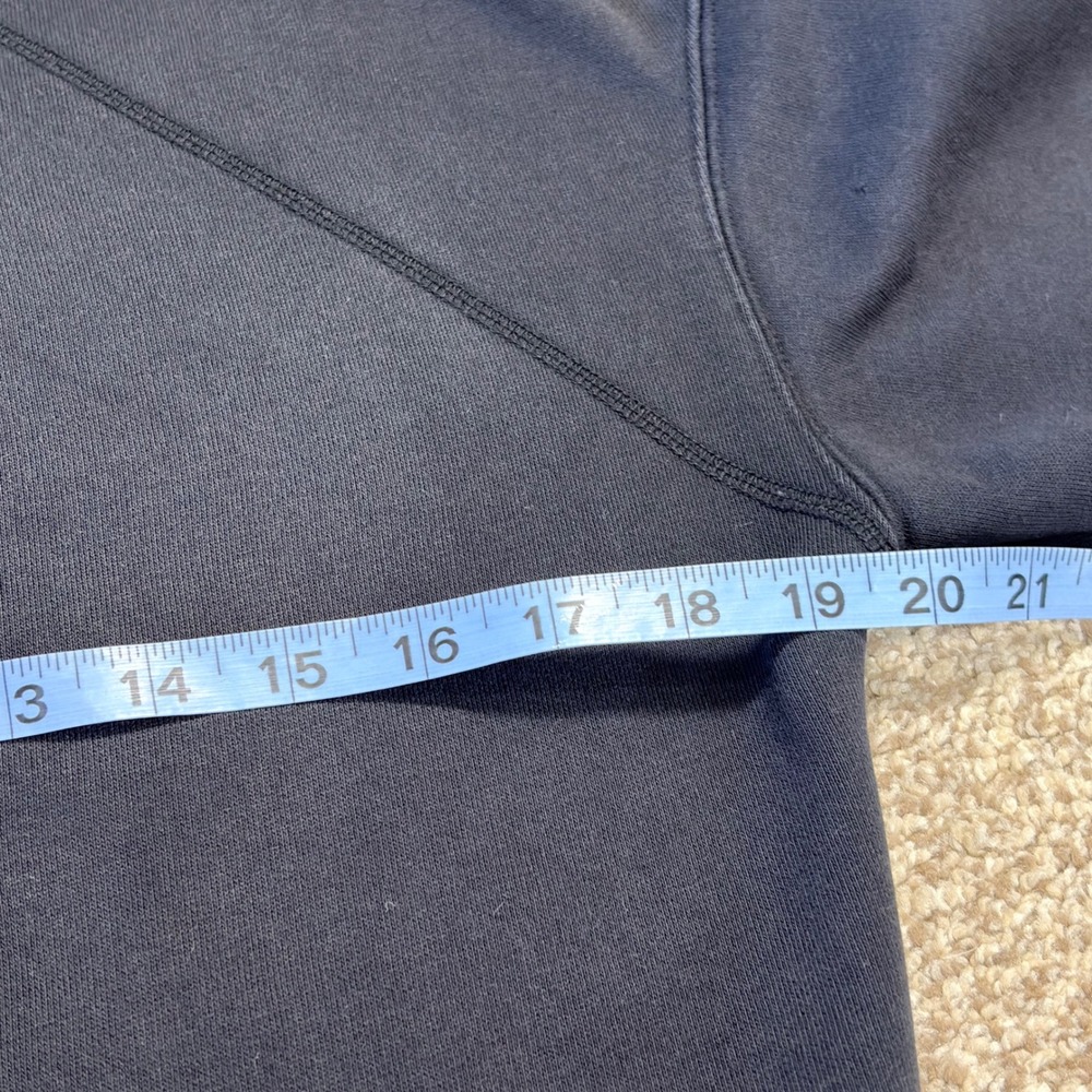 Everlane Black ReNew Sweatshirt XS Crew Neck Raglan Sleeve Cropped Pullover‎ - Picture 9 of 10